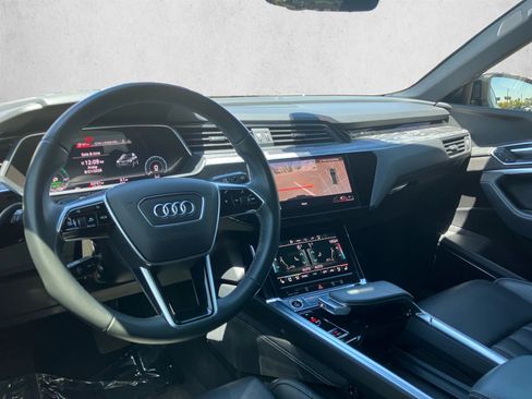 Used 2022 Audi e-tron Chronos AWD/4WD image 10
