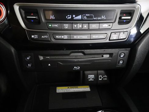 Used 2022 Honda Pilot Elite image 58