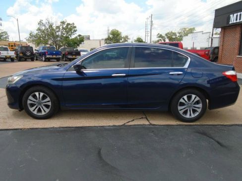 Used 2014 Honda Accord LX image 2