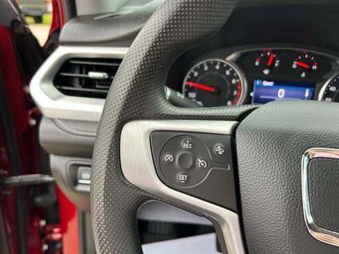 Used 2023 GMC Acadia SLE w/ Driver Convenience Package image 16