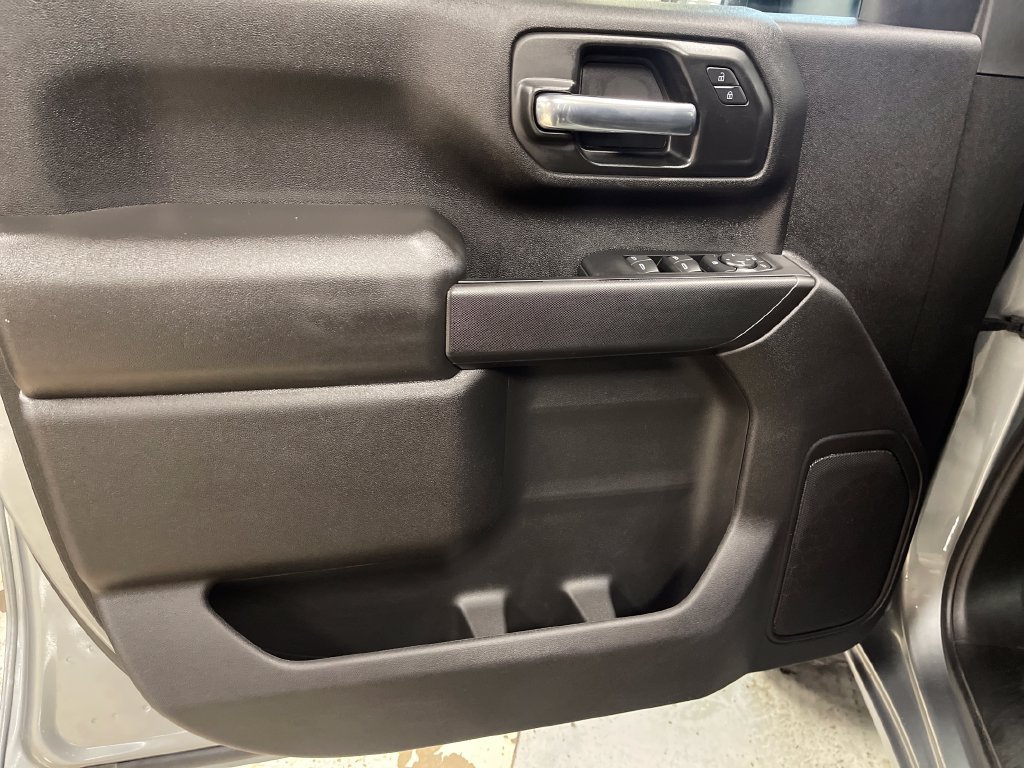 Used 2024 GMC Sierra 2500 Pro w/ Convenience Package AWD/4WD image 15