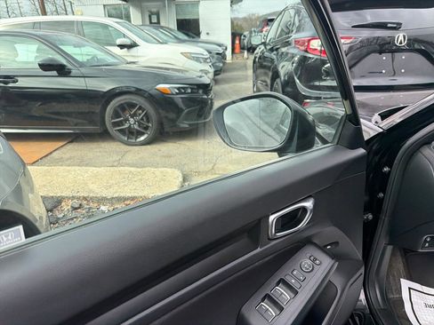 Used 2023 Honda Civic Sport image 16