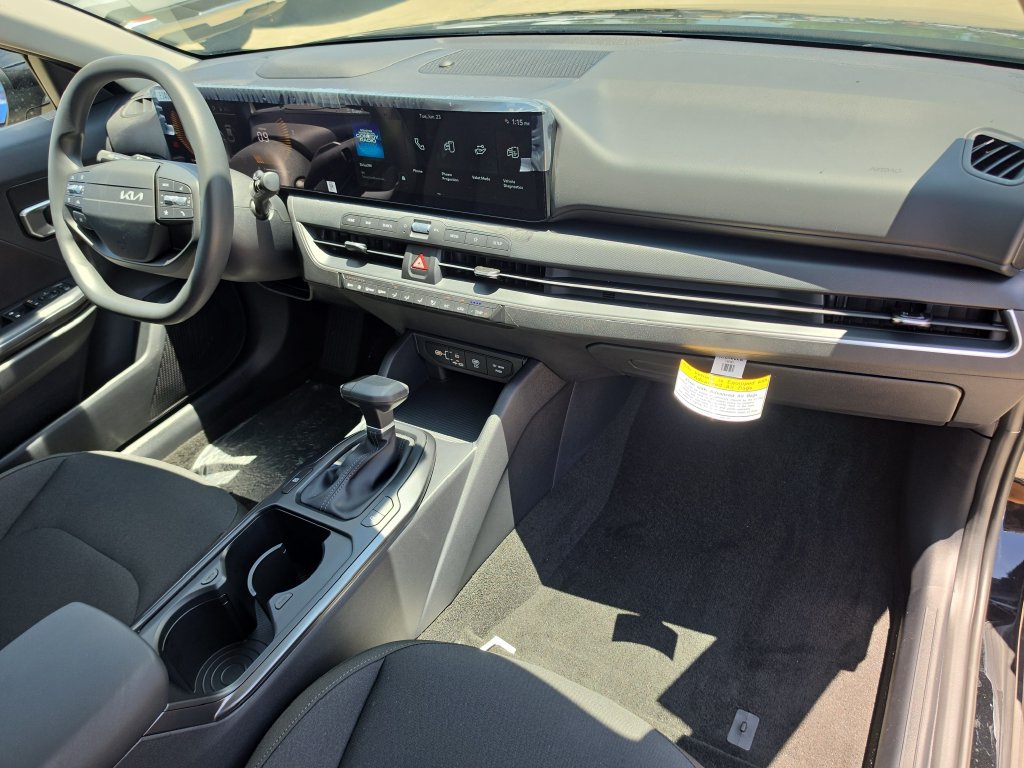 New 2026 Kia K4 FWD image 11