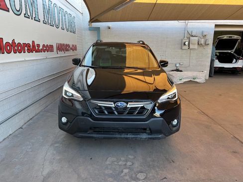 Used 2022 Subaru Crosstrek 2.5i Limited w/ Moonroof Package 2 image 3