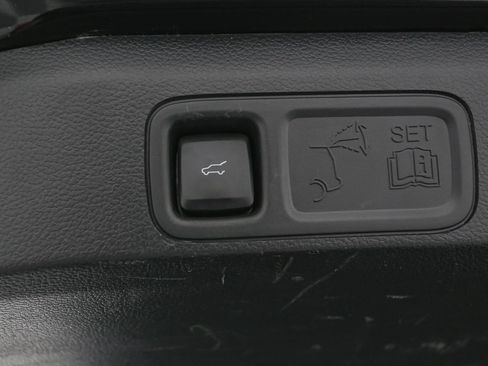 Used 2024 Ford Expedition Max Limited image 14