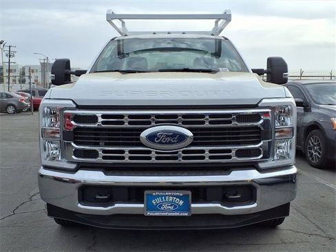 New 2024 Ford F350 XLT image 2