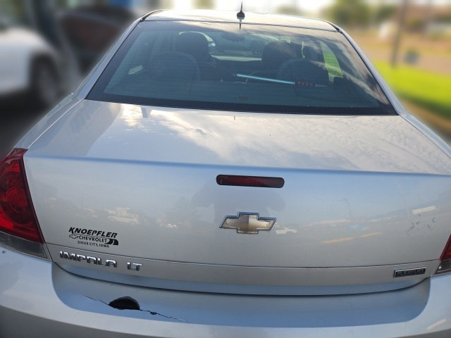 Used 2012 Chevrolet Impala LT FWD image 4