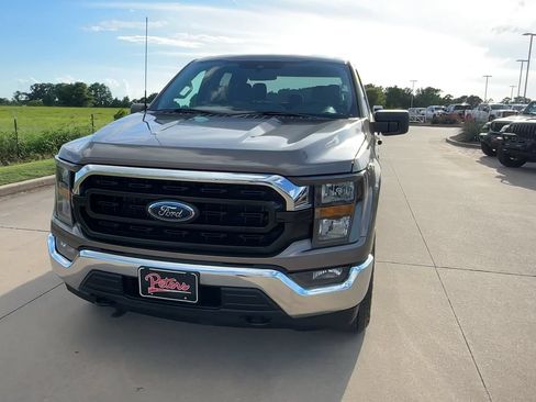 Used 2023 Ford F150 XLT AWD/4WD image 3