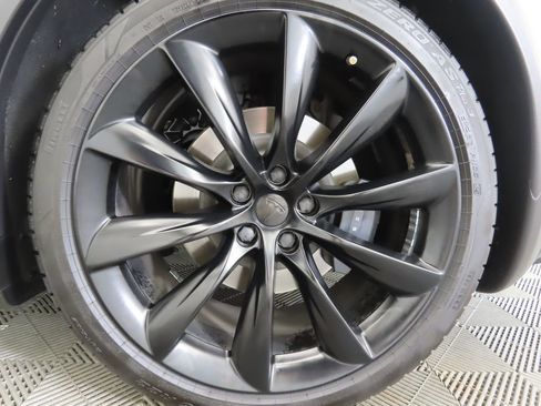 Used 2020 Tesla Model X Long Range image 31