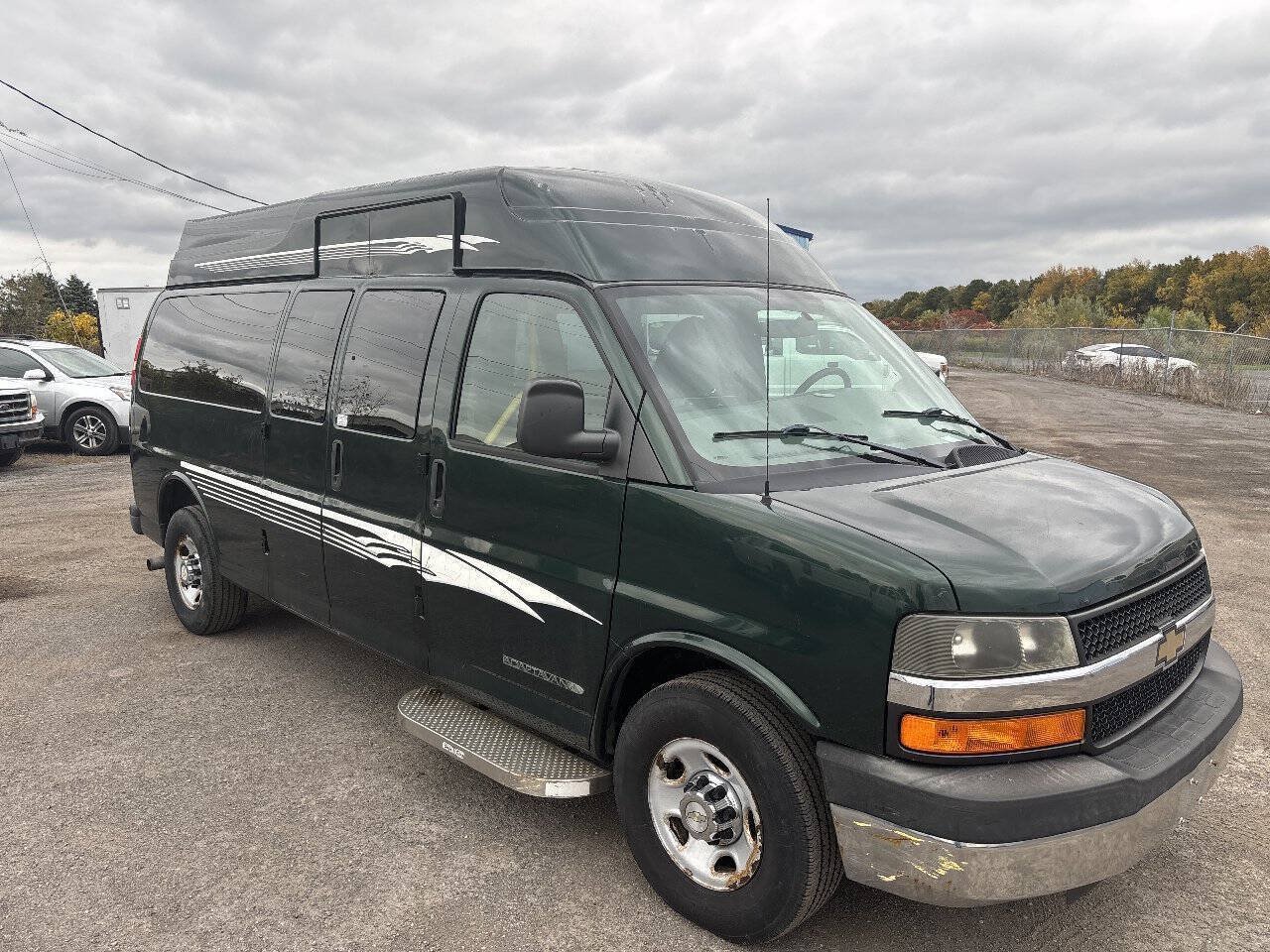 Used 2013 Chevrolet Express 3500 LT w/ LT Preferred Equipment Group RWD image 4