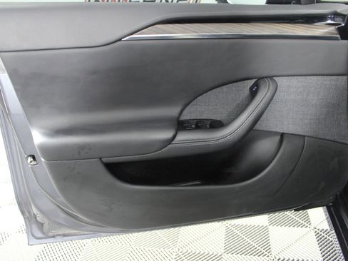 Used 2021 Tesla Model S Plaid image 40