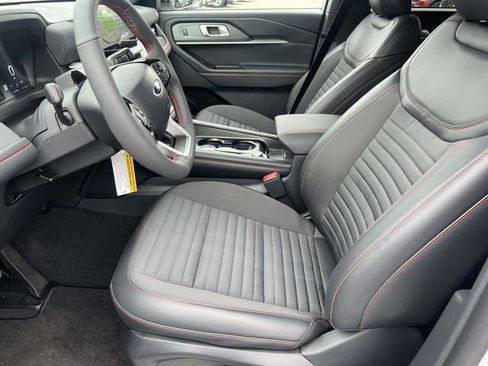 New 2026 Ford Explorer ST-Line w/ ST-Line Street Pack RWD image 8