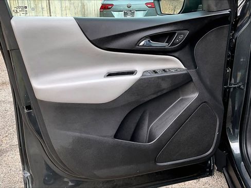 Used 2020 Chevrolet Equinox LS w/ LS Convenience Package image 21