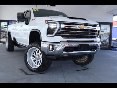 Used 2024 Chevrolet Silverado 2500 LTZ w/ LTZ Premium Package