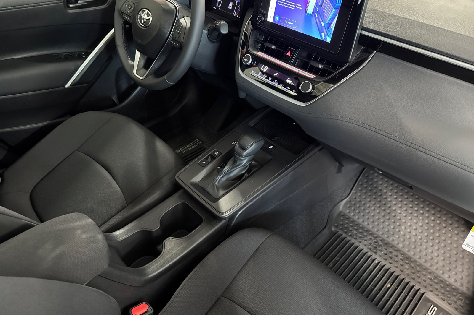 New 2026 Toyota Corolla Cross LE w/ Moonroof Package FWD image 18