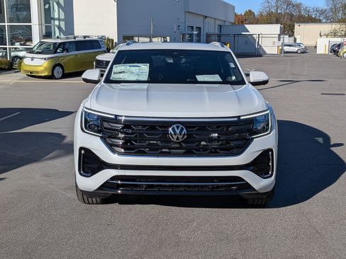 New 2026 Volkswagen Atlas Cross Sport SEL Premium R-Line image 8
