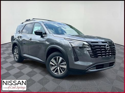 New 2026 Nissan Pathfinder SL FWD image 1