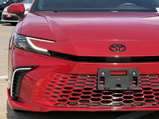 Used 2025 Toyota Camry XSE w/ Premium Package FWD image 4