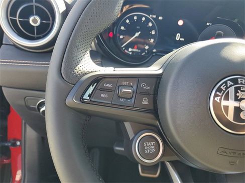 New 2025 Alfa Romeo Tonale image 31
