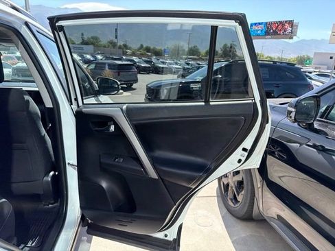 Used 2017 Toyota RAV4 XLE w/ Plus Special Value Package AWD/4WD image 33