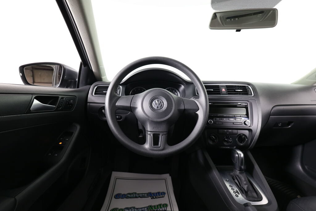 Used 2014 Volkswagen Jetta SE FWD image 28