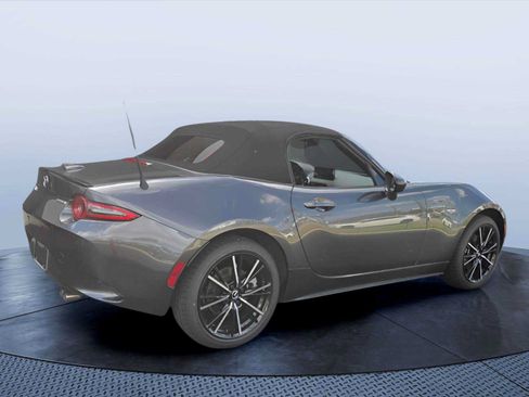 New 2026 MAZDA MX-5 Miata Grand Touring RWD image 6