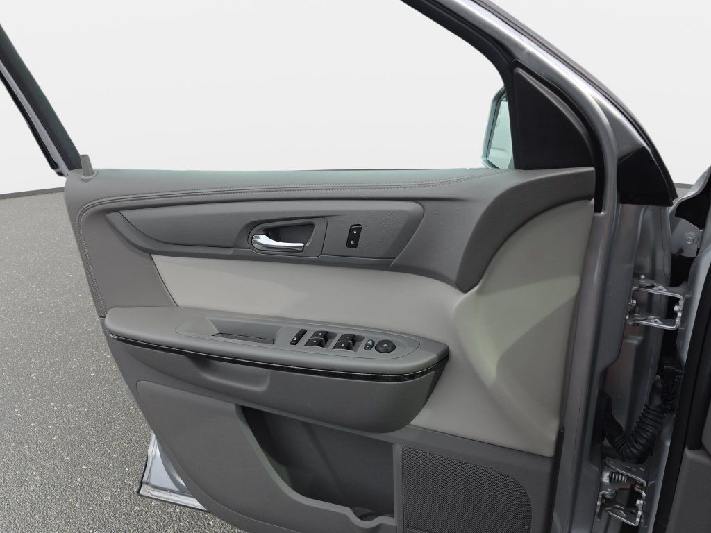 Used 2013 GMC Acadia SLT FWD image 26
