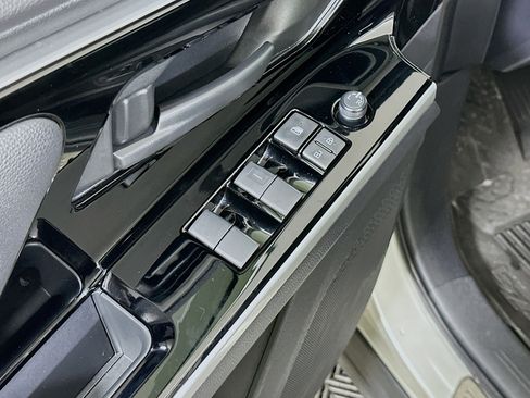 Used 2024 Toyota bZ4X XLE w/ Weather Package image 15