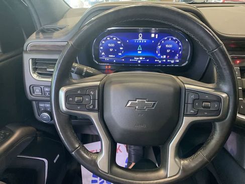 Used 2022 Chevrolet Tahoe Z71 w/ Luxury Package AWD/4WD image 25