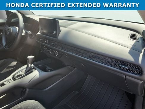 Certified 2025 Honda HR-V LX image 21