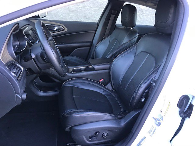Used 2015 Chrysler 200 C FWD image 6