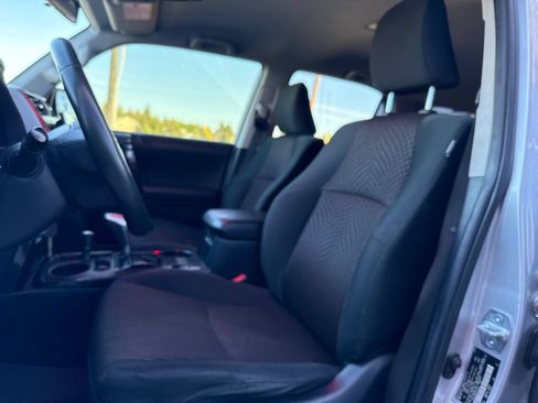Used 2019 Toyota 4Runner TRD Off-Road AWD/4WD image 20