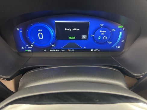 Used 2022 Ford Escape SEL w/ Technology Package image 18