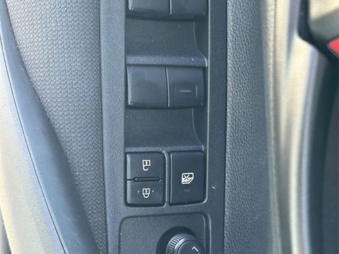 Used 2025 Toyota Corolla LE image 22