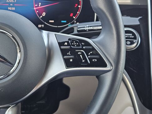 Certified 2025 Mercedes-Benz GLC 300 image 28