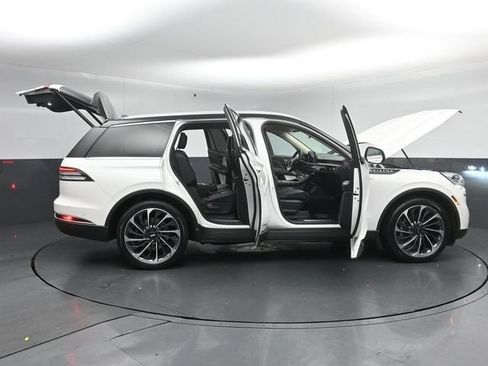 Used 2021 Lincoln Aviator Reserve w/ Equipment Group 202A AWD/4WD image 58