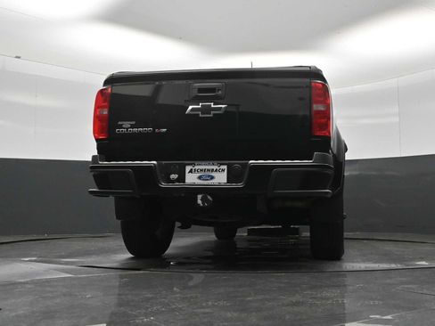 Used 2018 Chevrolet Colorado Z71 AWD/4WD image 24