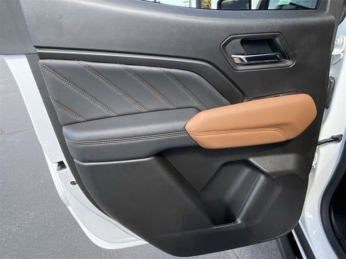 New 2025 GMC Canyon AT4 w/ Nightfall Edition image 23