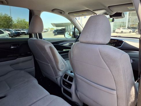 Used 2021 Honda Pilot EX image 20