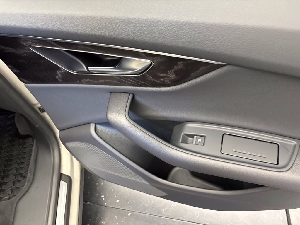 Certified 2023 Audi Q8 Premium AWD/4WD image 29