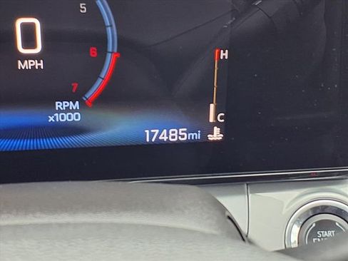 Used 2025 Chevrolet Trax LT image 16