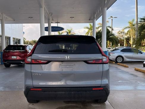 Used 2024 Honda CR-V EX image 9