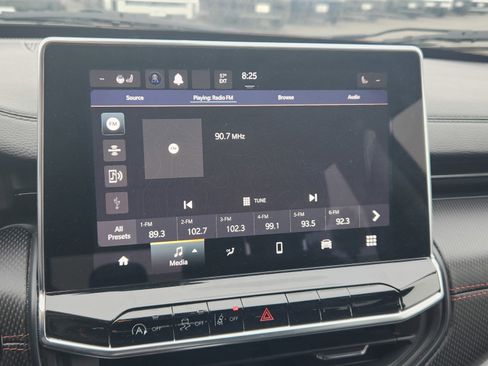 Used 2022 Jeep Compass Trailhawk w/ Sun and Sound Group image 16