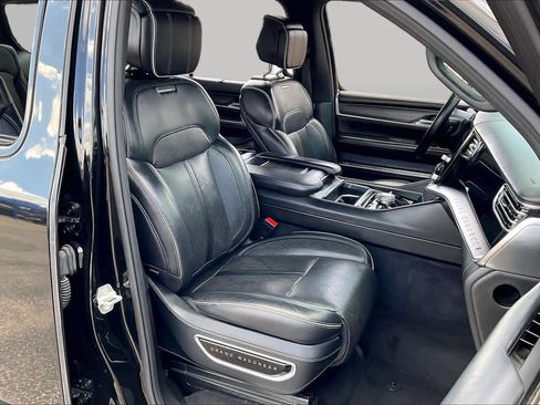 Used 2024 Jeep Grand Wagoneer Series II Obsidian w/ Quick Order Packagew 28T AWD/4WD image 9