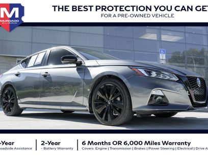 Used 2022 Nissan Altima 2.5 SR w/ Midnight Edition Package