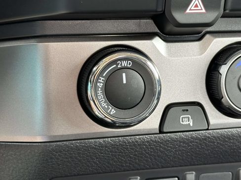 Used 2022 Toyota Tacoma SR w/ SX Package AWD/4WD image 19
