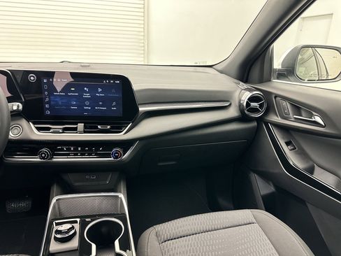 New 2026 Chevrolet Equinox LT AWD/4WD image 27