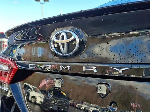 Used 2023 Toyota Camry XSE image 29