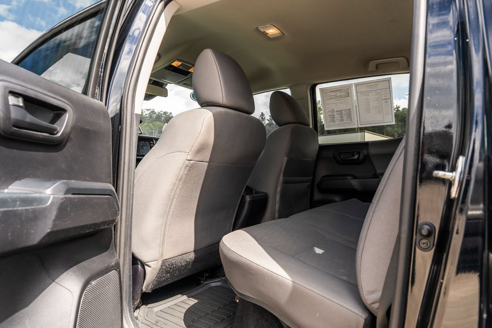 Used 2021 Toyota Tacoma SR AWD/4WD image 16