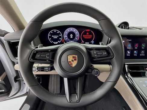 New 2025 Porsche Panamera 4 image 15